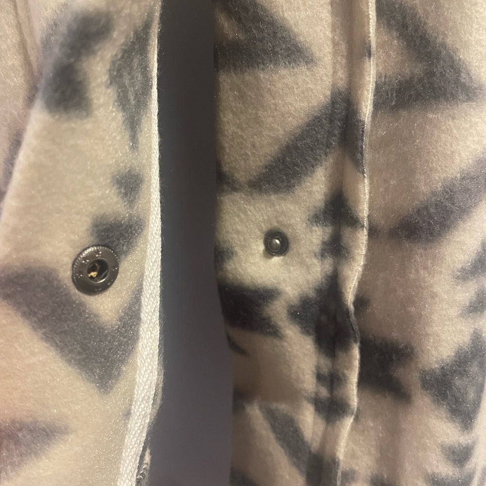 Geometric Patterned Utility Jacket - Gray and Whi… - image 4